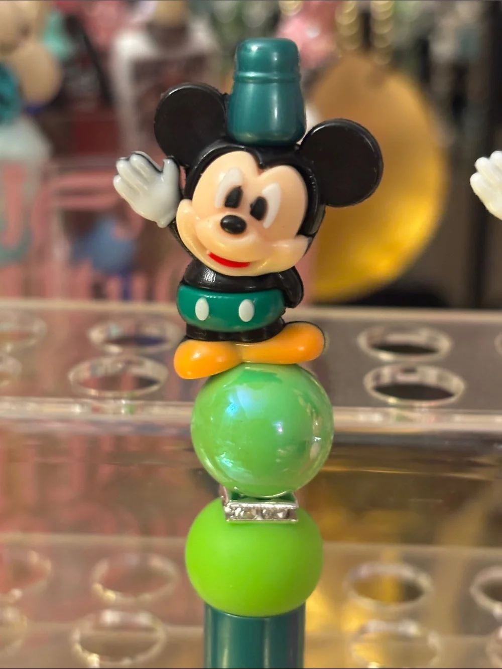 Mickey Mouse Pen (1)
